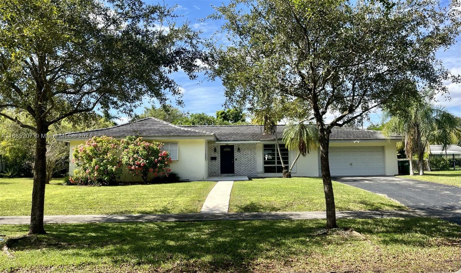 Property Photo:  15710 SW 87th Ave  FL 33157 