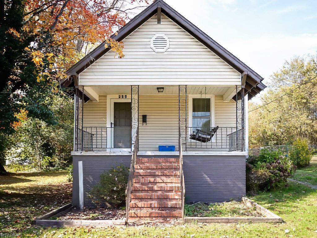 Property Photo:  621 Patterson Street  NC 27288 