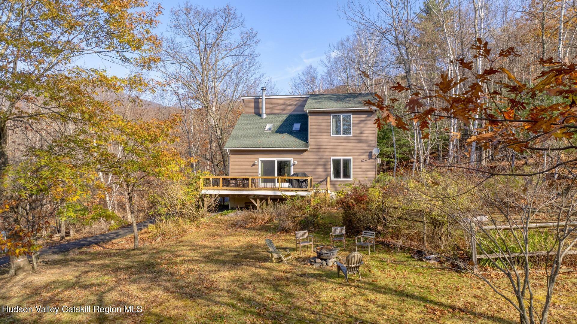 Property Photo:  54 Hillside  NY 12494 