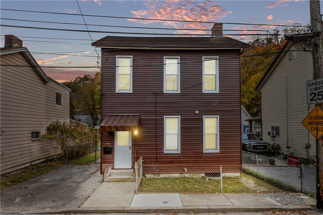 Property Photo:  1265 Lewis St  PA 15220 