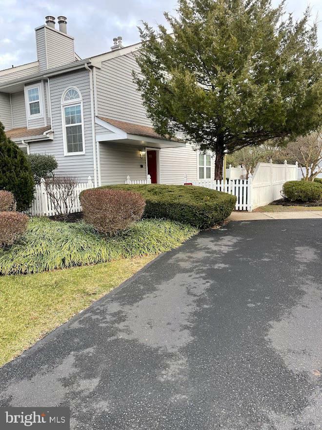 Property Photo:  632 Rose Hollow Drive B  PA 19067 