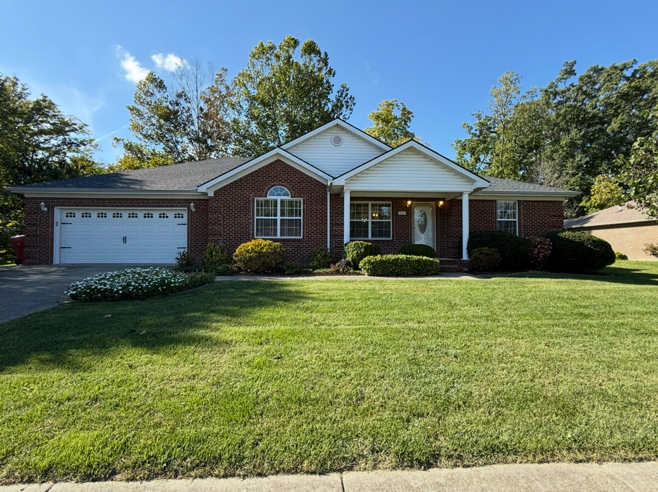 Property Photo:  1014 Burnell Drive  KY 40403 