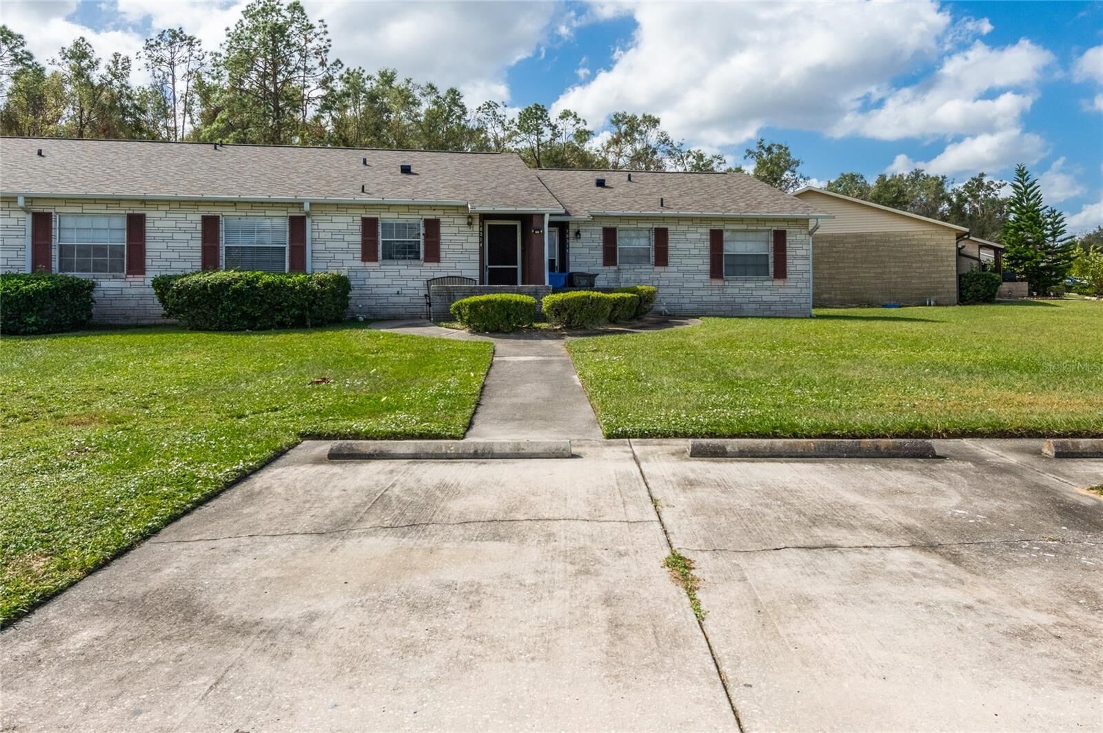 Property Photo:  10314 Blue Field Court  FL 33592 