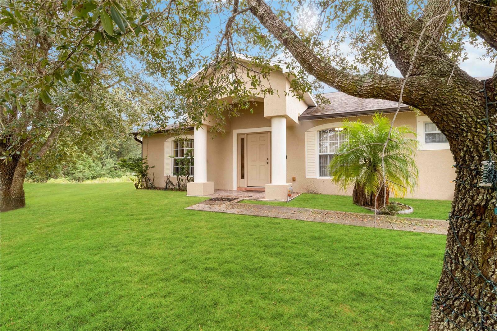 Property Photo:  1858 Bermuda Court NW  FL 32907 