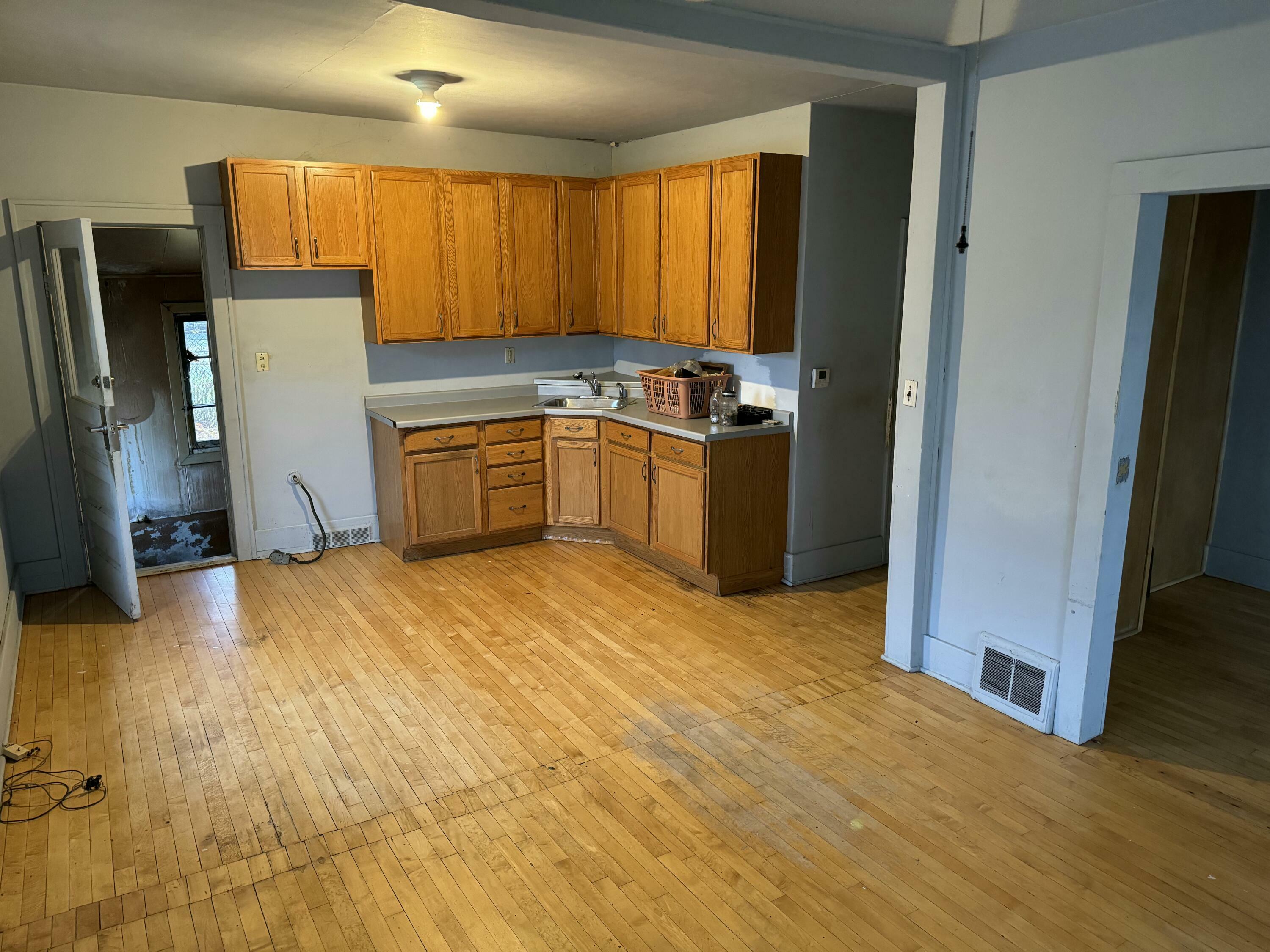 Property Photo:  626 S 20th St  WI 54220 