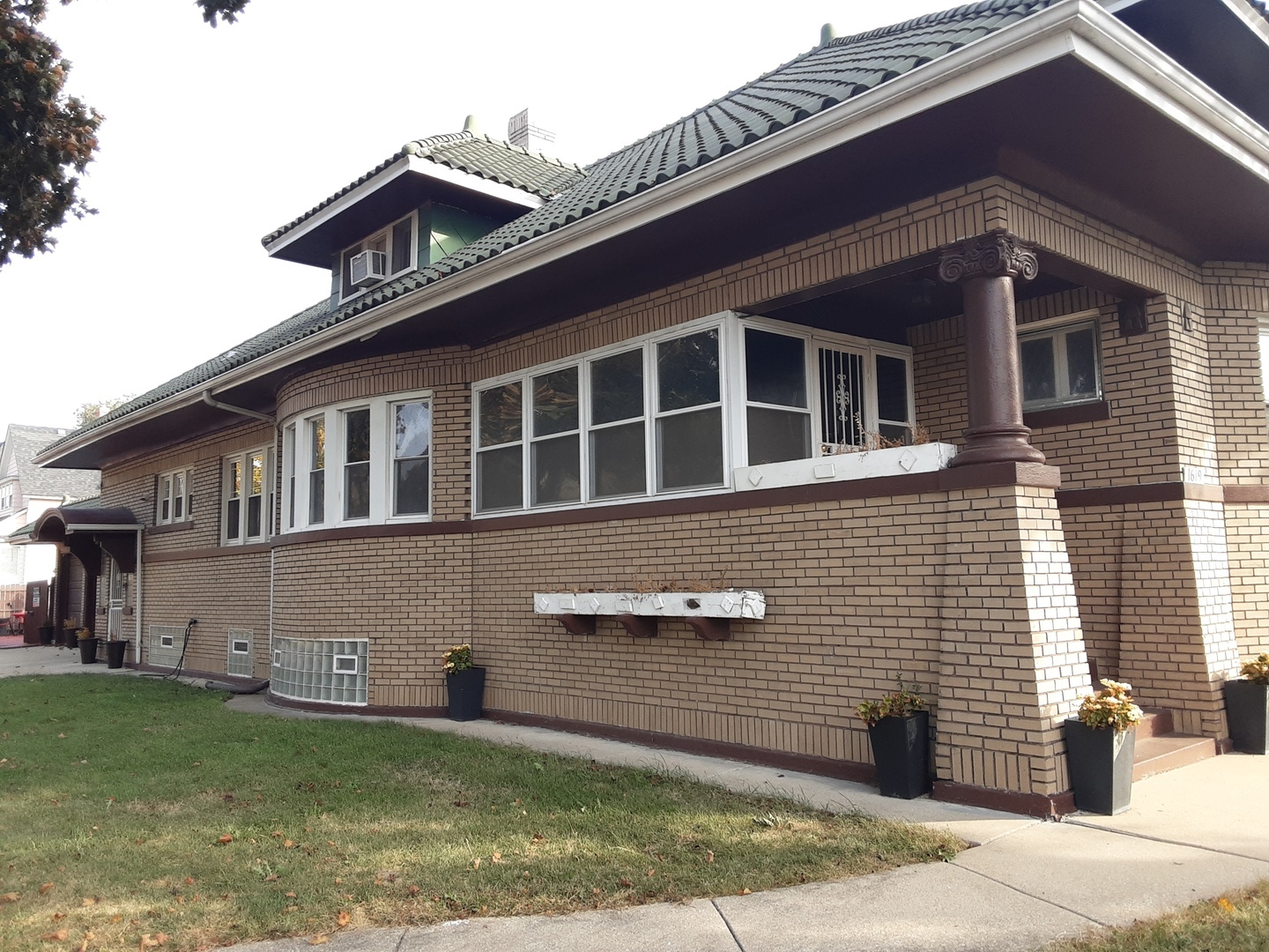 Property Photo:  1619 Washington Boulevard  IL 60153 