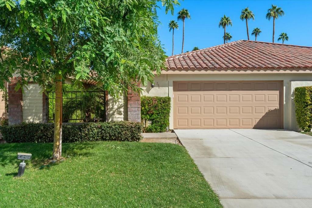 Property Photo:  206 Seville Circle  CA 92260 