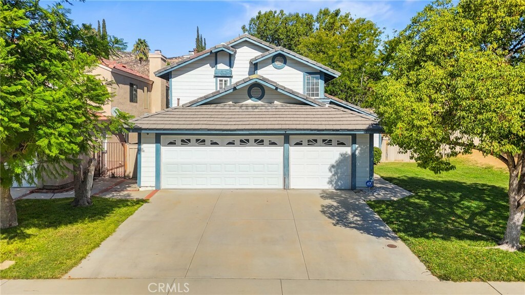 Property Photo:  10700 Breezy Meadow Drive  CA 92557 