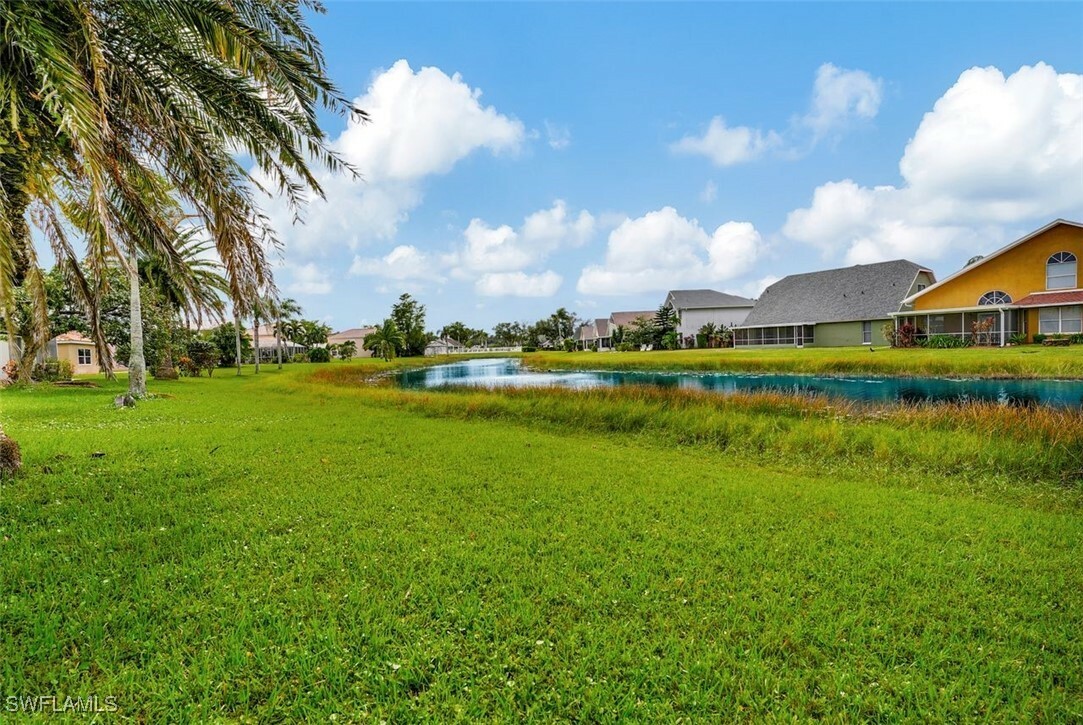 Property Photo:  13566 Cherry Tree Court  FL 33912 