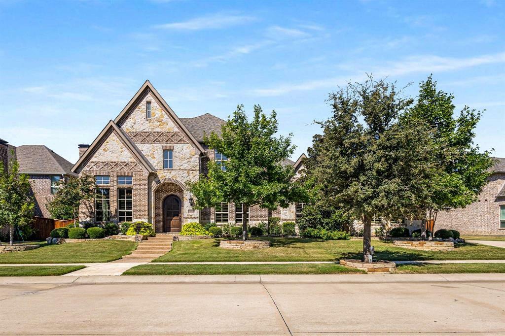 Property Photo: 8661 Canyon Crossing TX 76226