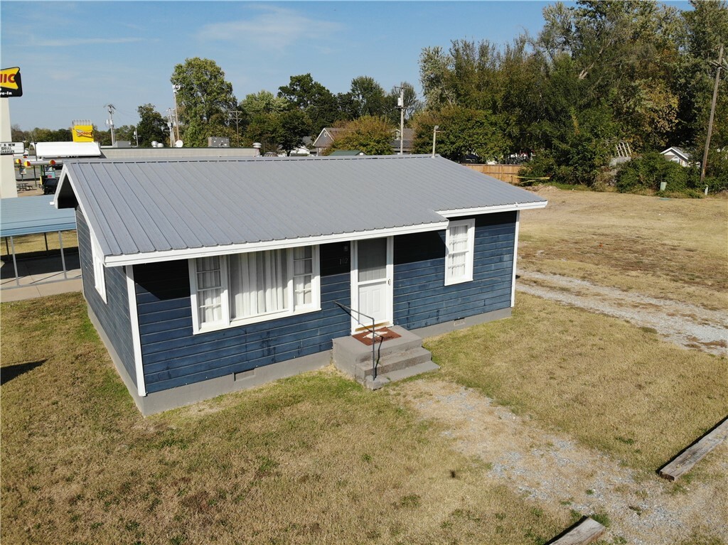 Property Photo:  102 Galveston Street  AR 72736 