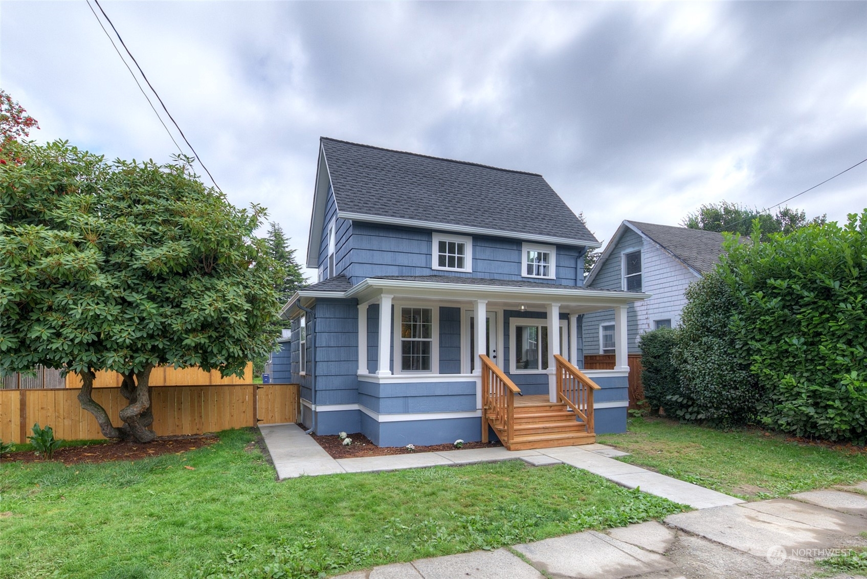 Property Photo:  1308  Virginia Street  WA 98273 