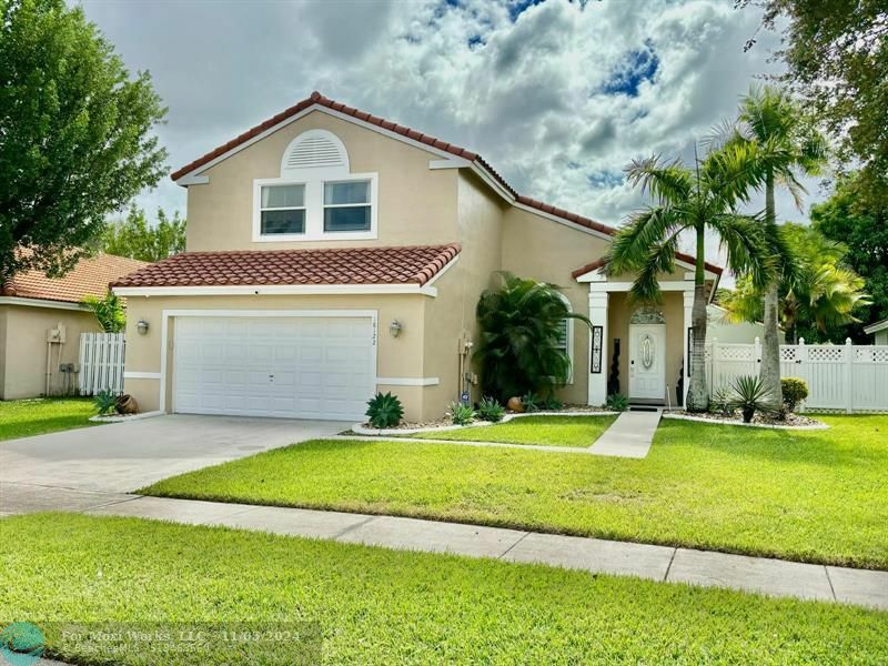 18122 NW 19th St  Pembroke Pines FL 33029 photo