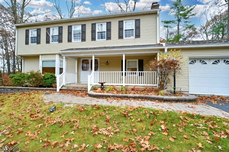 Property Photo:  22 Eagle Rock Rd  NJ 07480 