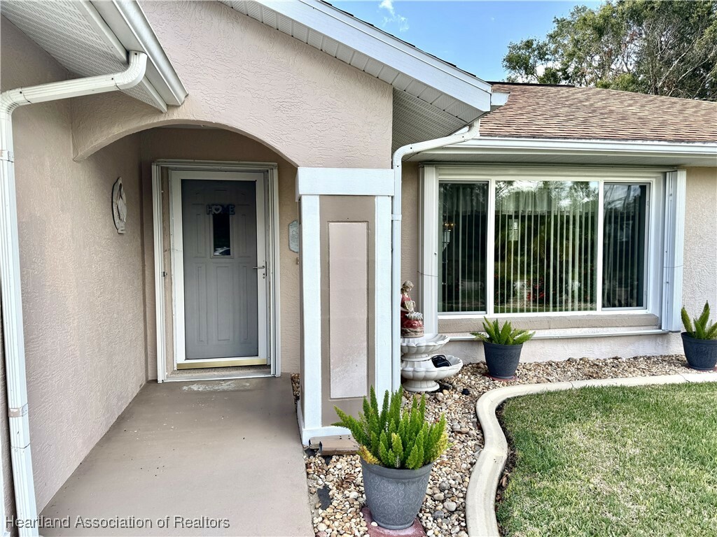 Property Photo: 3911 Loquat Road FL 33875