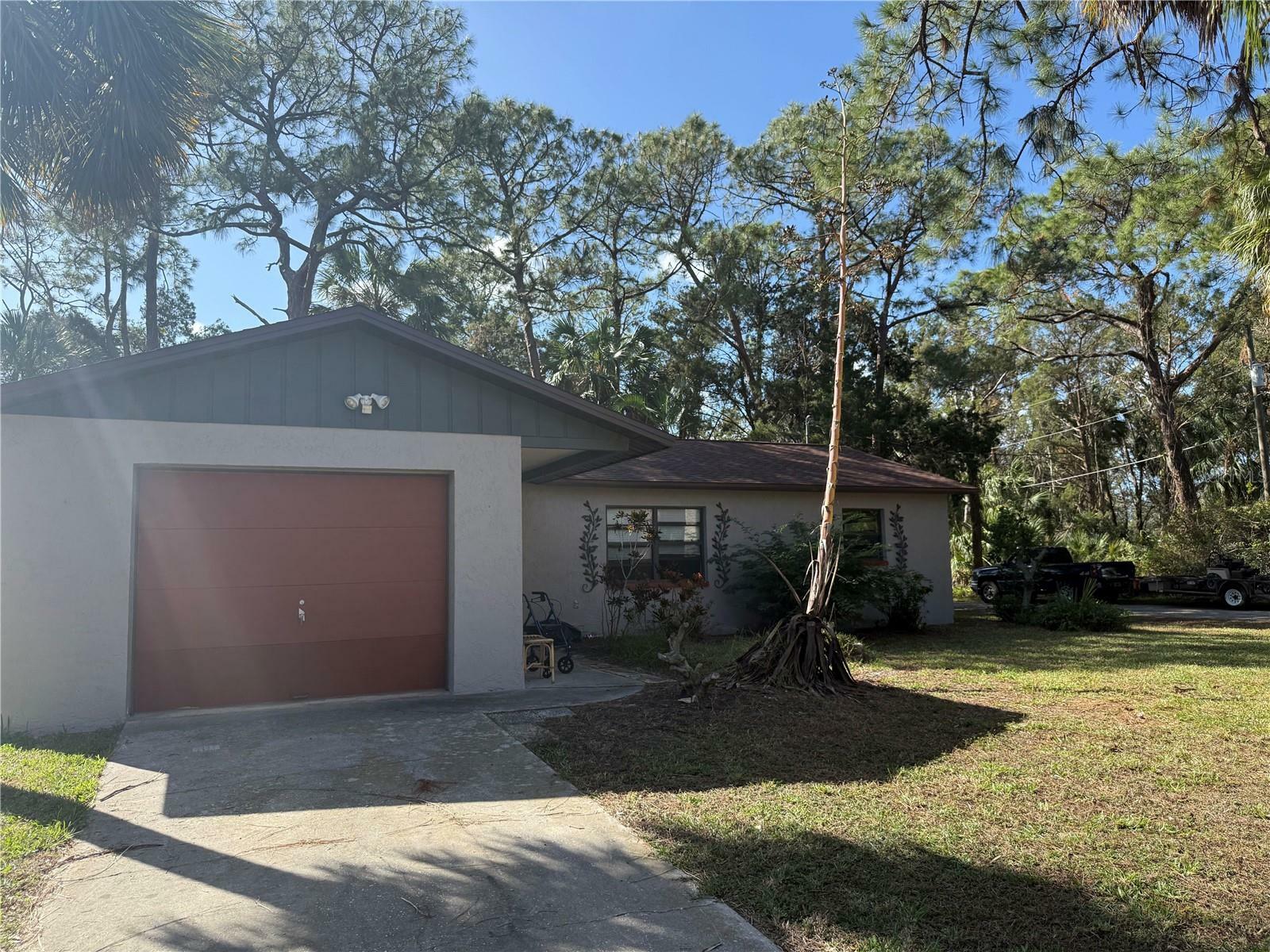 Property Photo:  6930 Driftwood Drive  FL 34667 