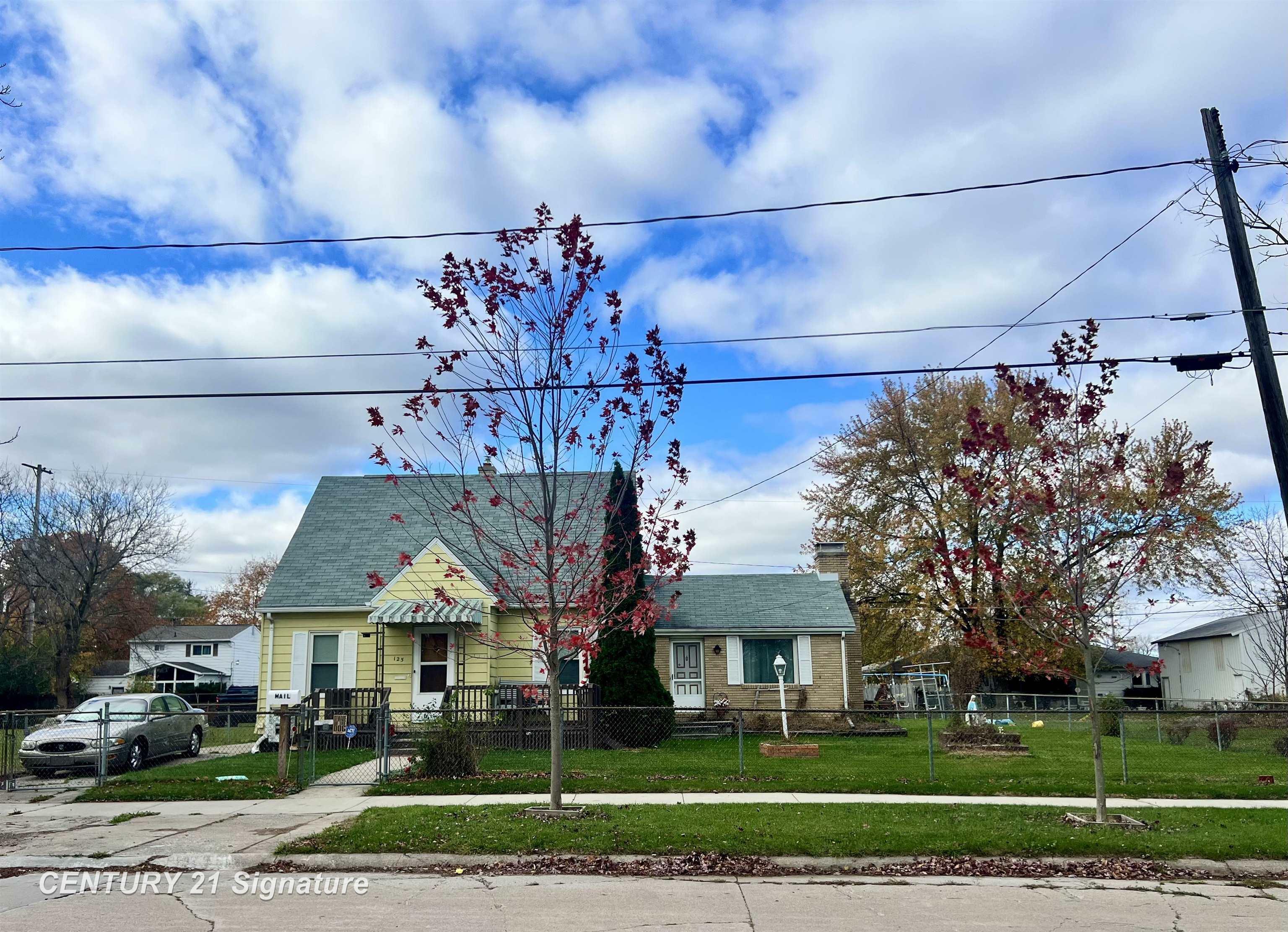 Property Photo:  125 S 21st Street  MI 48601 