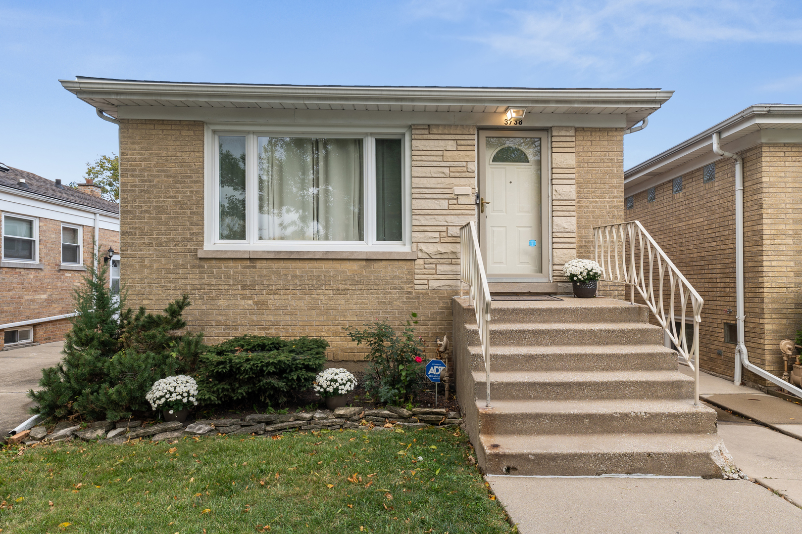 Property Photo:  3738 N Lockwood Avenue  IL 60641 