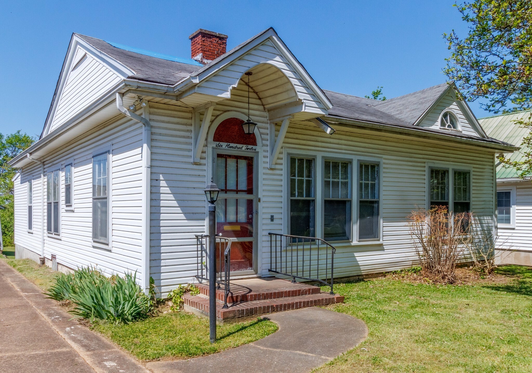 Property Photo:  612 Anderson Dr  TN 37040 