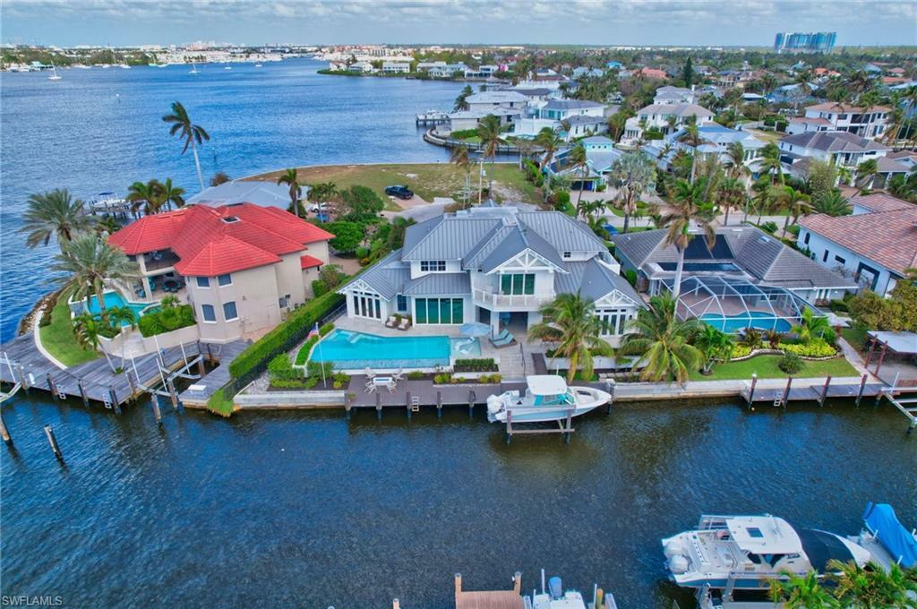 Property Photo:  1314 Marlin Dr  FL 34102 