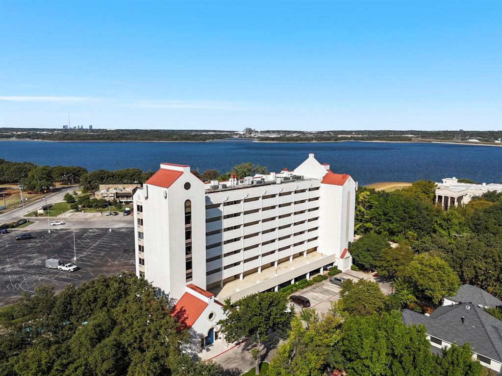 Property Photo:  2108 Reflection Bay Drive 306  TX 76013 