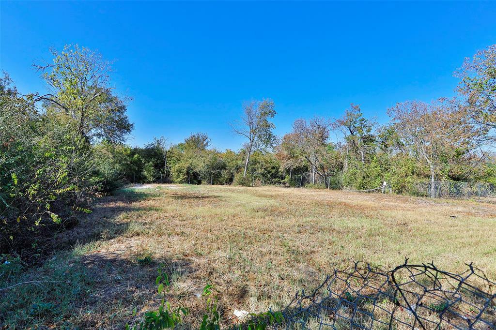 Property Photo:  1700 Arch Street  TX 76105 