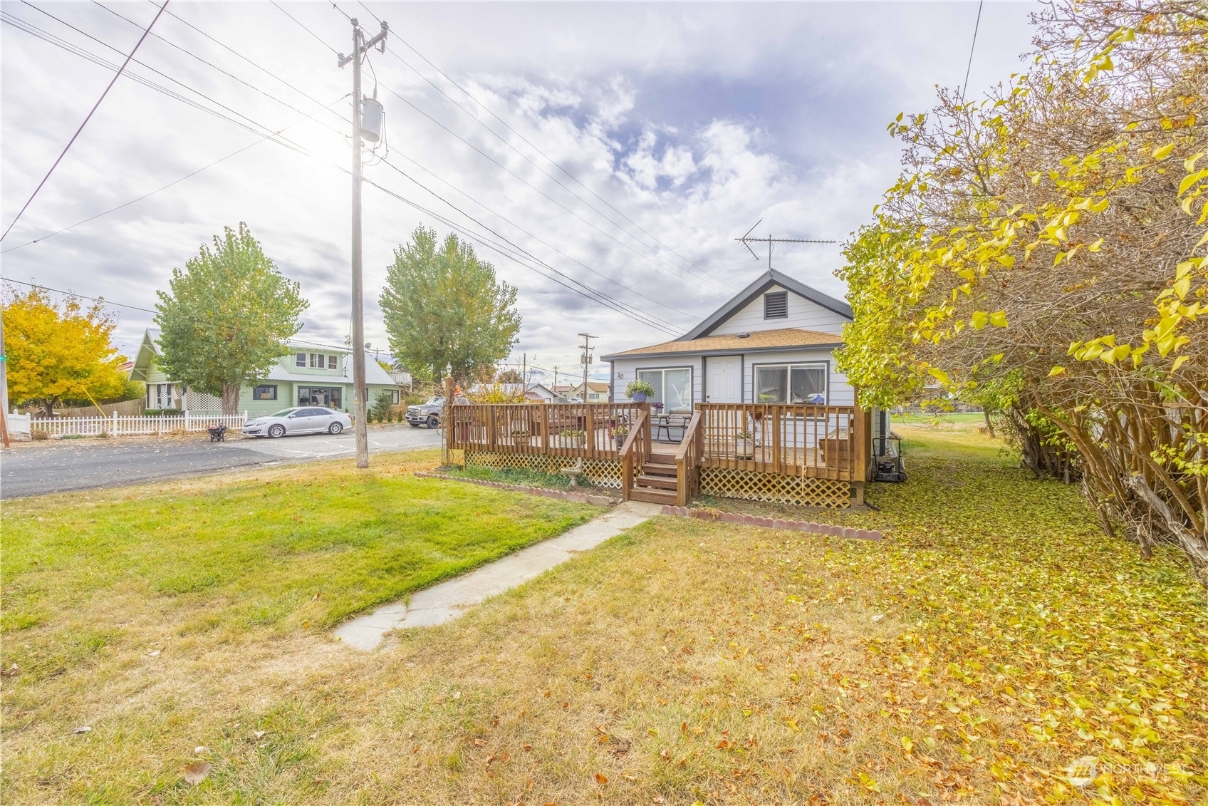 Property Photo:  110 S Mansfield Boulevard  WA 98830 