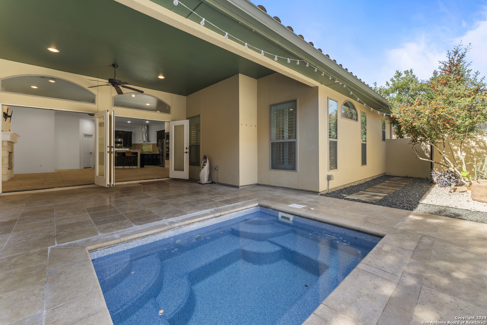 Property Photo: 4430 Bayberry Row TX 78249