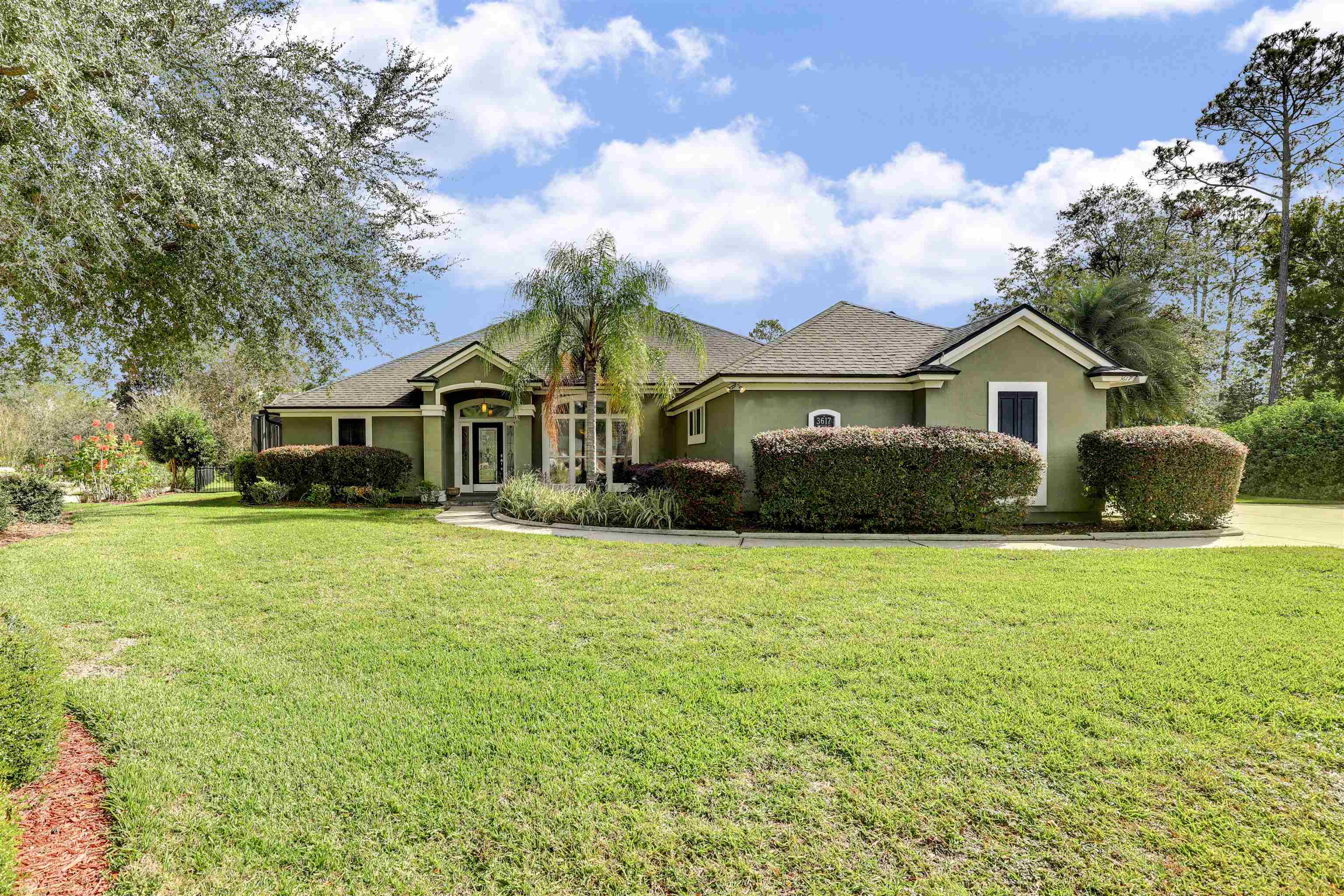 Property Photo:  3617 Inverness Ct  FL 32043 