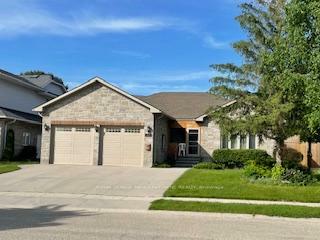 Property Photo: 237 2nd Ave ON N4N 3S2