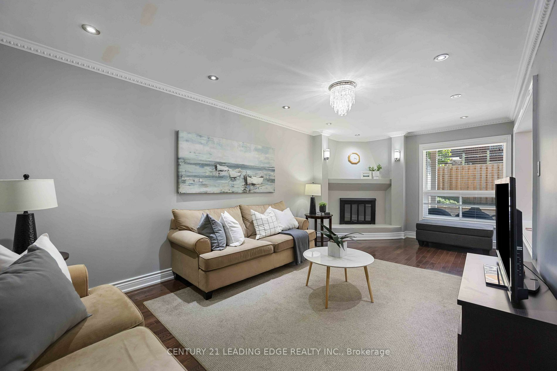 Property Photo:  11 Carisbrooke Sq  ON M1B 4M2 