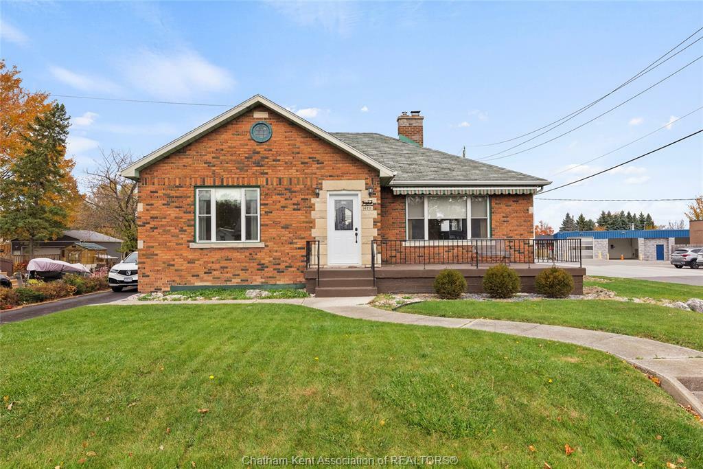 Property Photo:  1620 Dufferin Avenue  ON N8A 2X2 