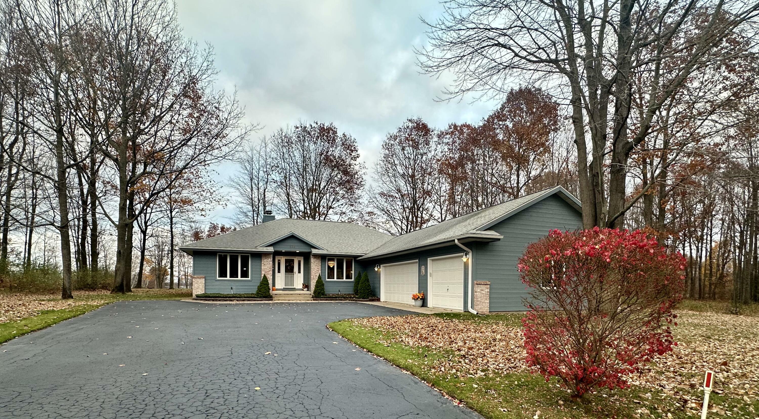 Property Photo:  133 Questview Drive  MI 48629 