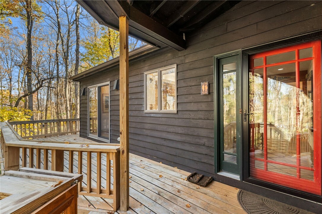 Property Photo:  1660 Taughannock Boulevard  NY 14886 