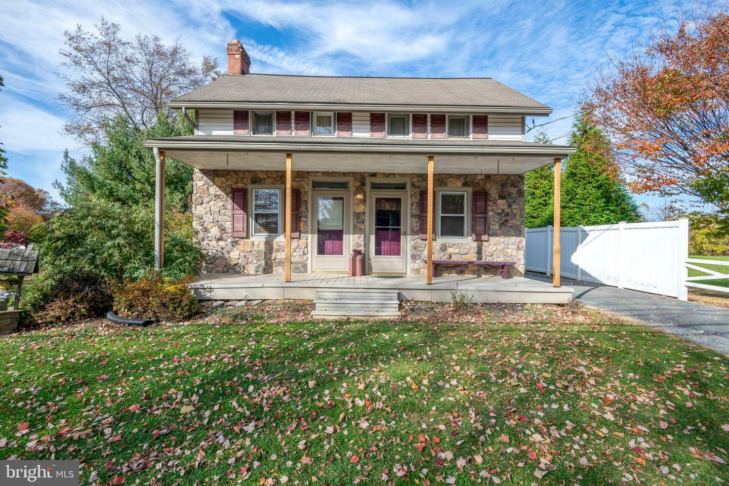 169 Walnut Hill Road  Millersville PA 17551 photo