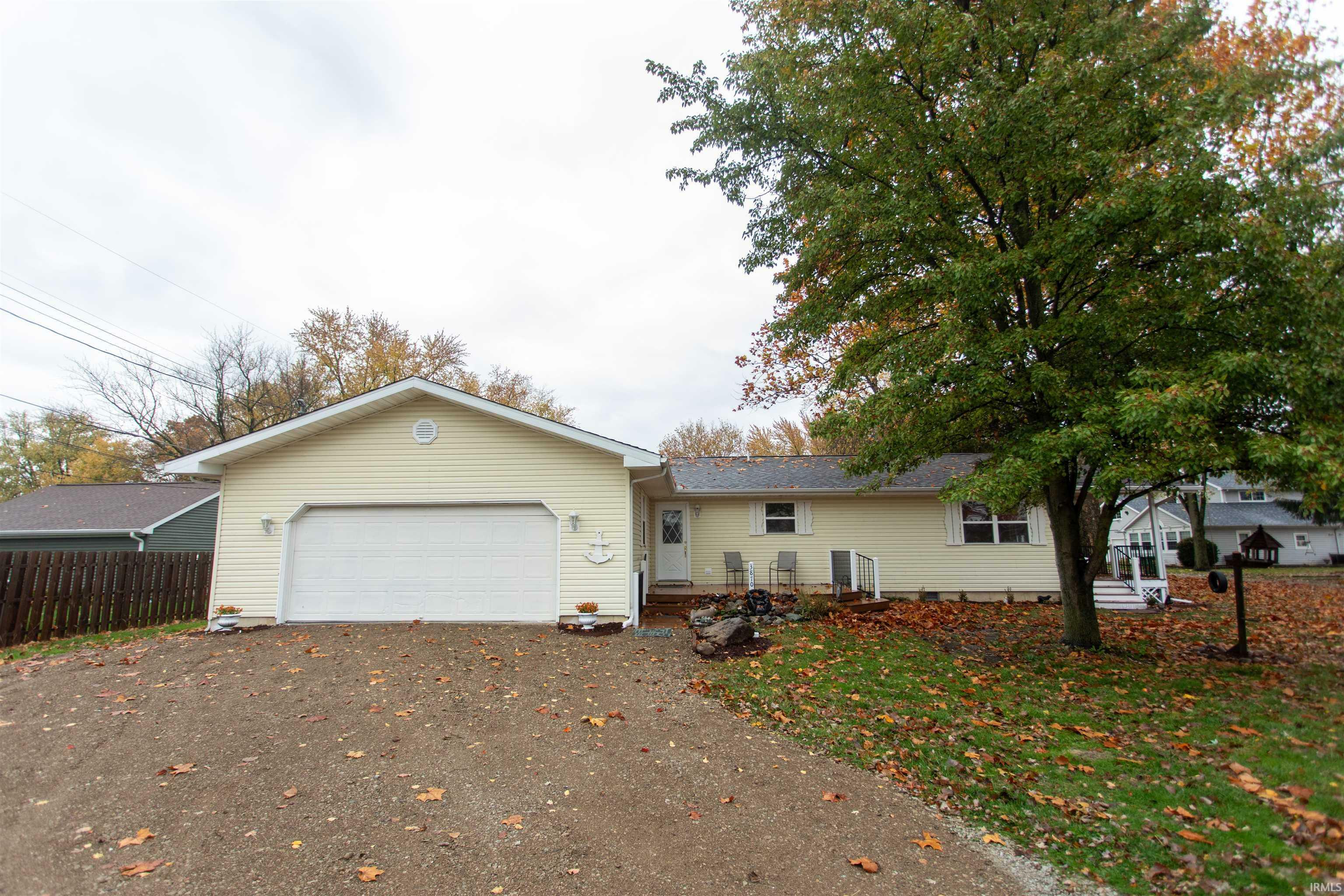 Property Photo:  3870 Lakeshore Drive  IN 46506-9218 