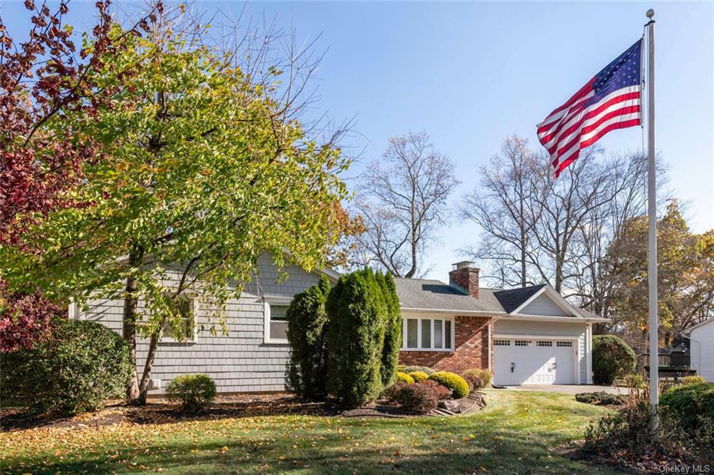 Property Photo:  76 Old Pascack Road  NY 10965 