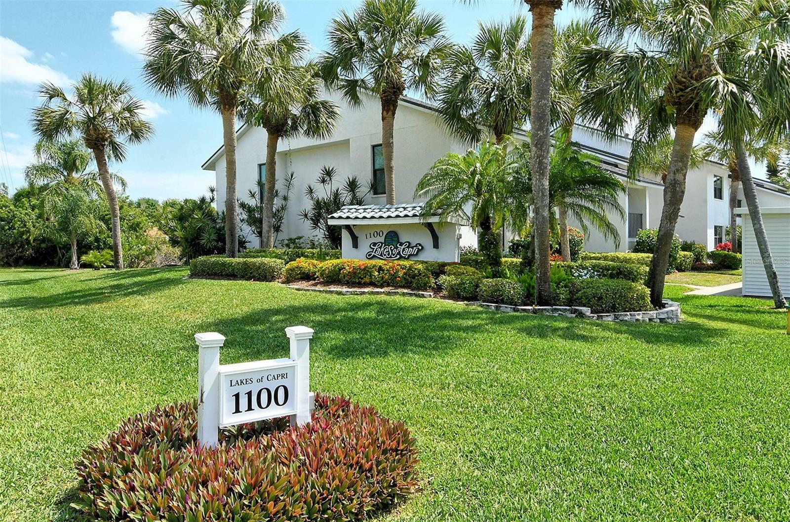 Property Photo:  1100 Capri Isles Boulevard 523  FL 34292 