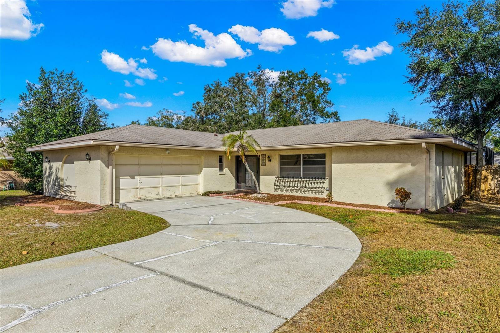 Property Photo: 1714 Orange Hill Way FL 33510