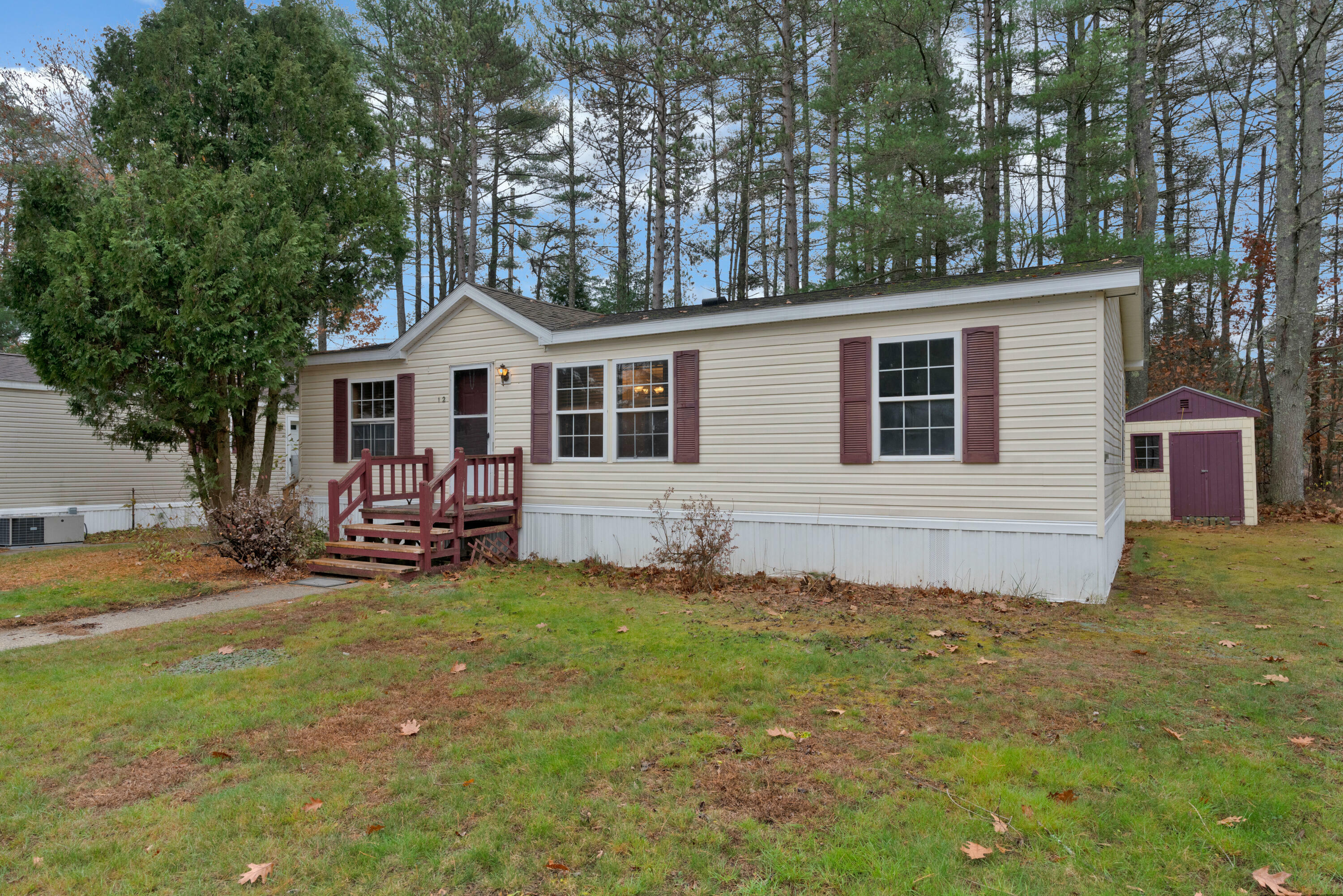 Property Photo:  12 Maple Drive  ME 04038 