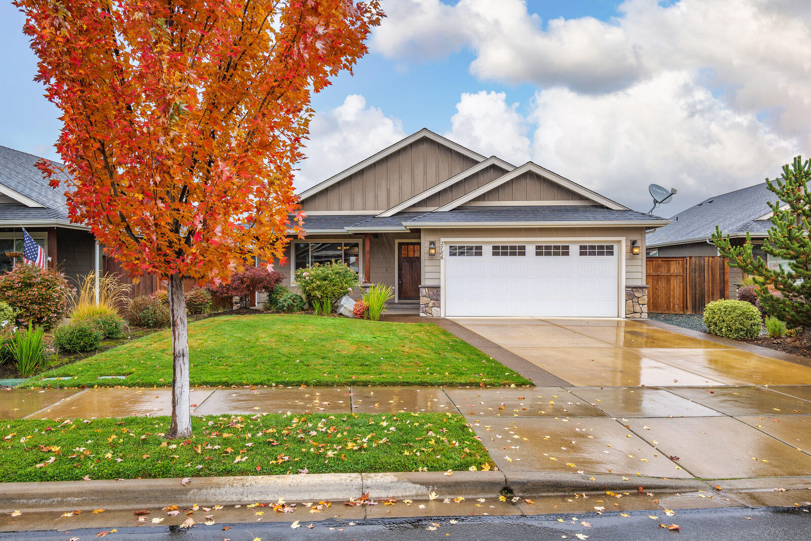 Property Photo:  2786 Esther Lane  OR 97527 