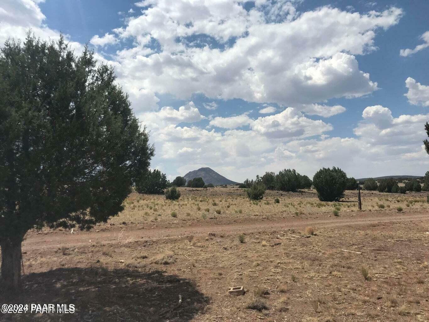 Property Photo:  554 N Outback Road  AZ 86320 