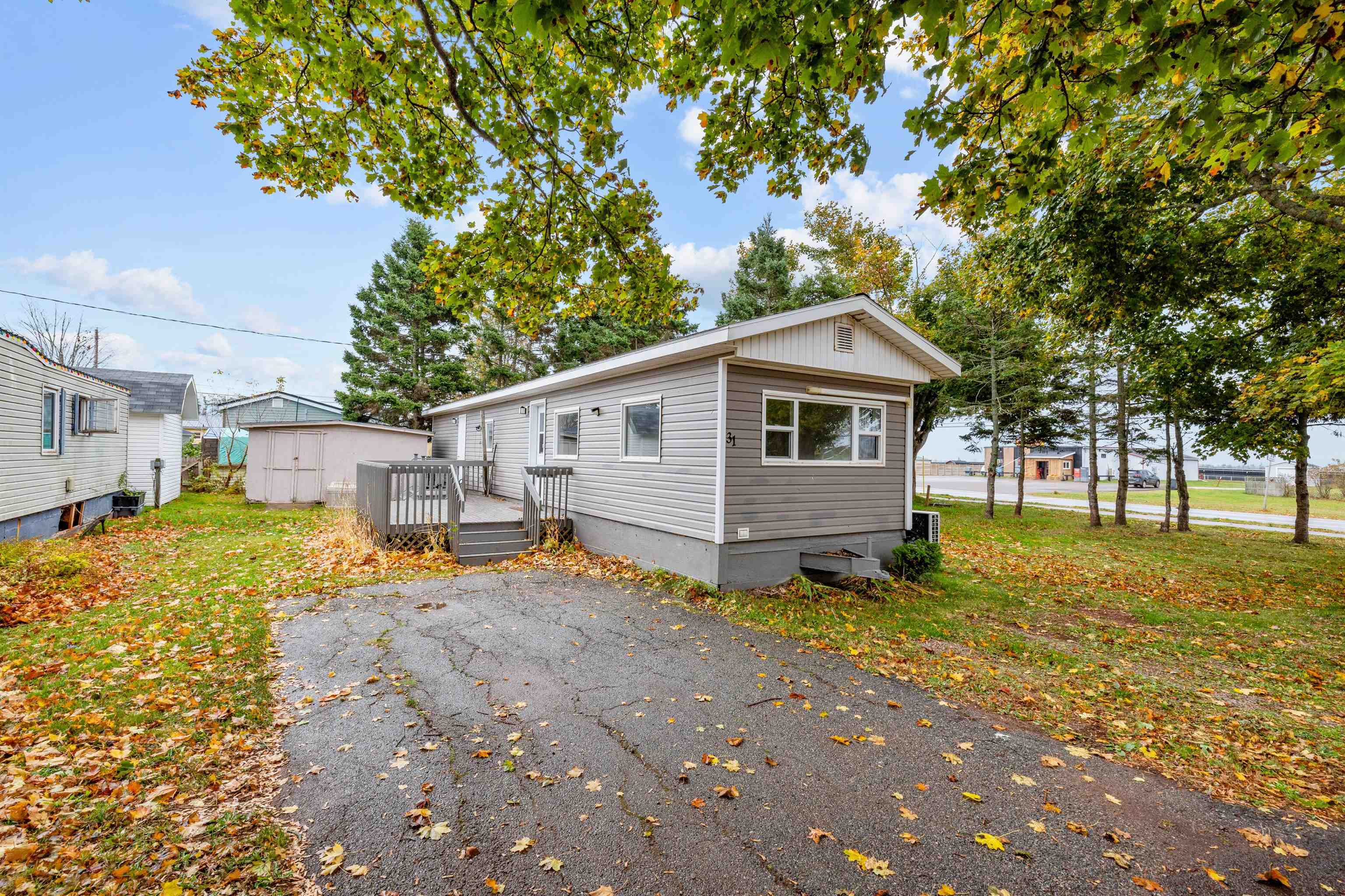 Property Photo:  31 Linkletter Estates  PE C1N 4B2 