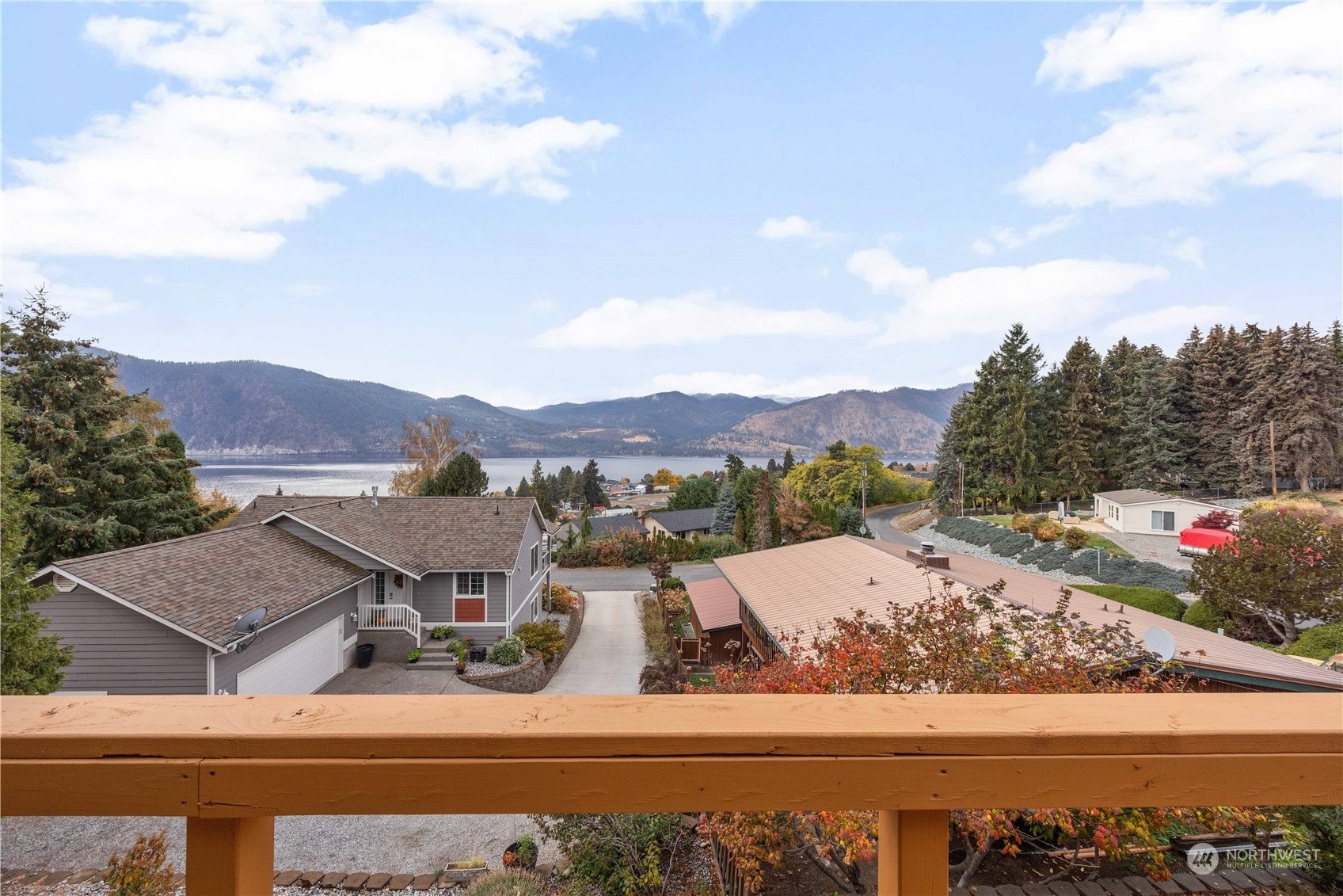 Property Photo:  121 Olive Avenue  WA 98831 