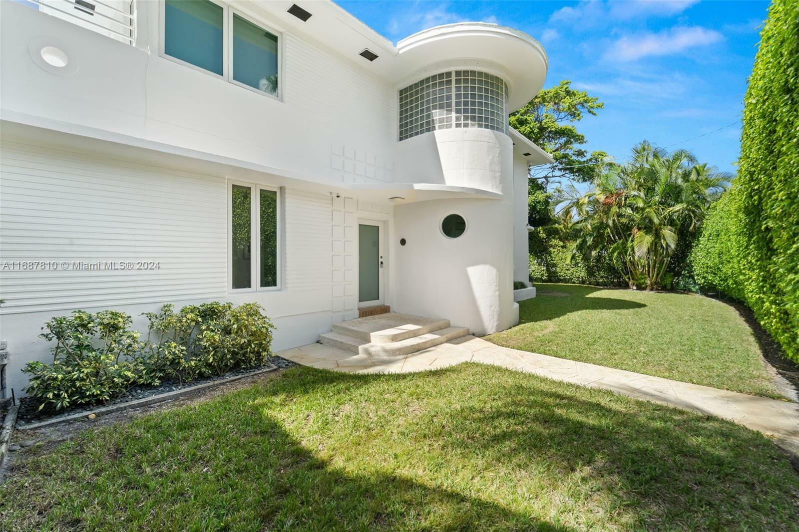 Property Photo:  4580 Post Ave  FL 33140 