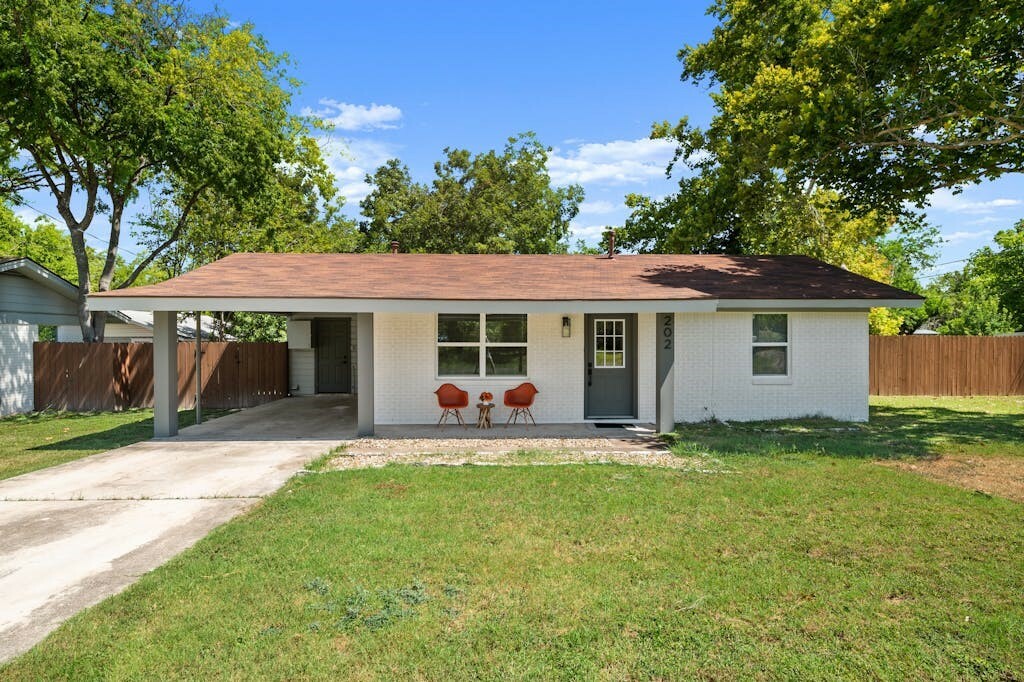 Property Photo:  200 Chaparral Road  TX 78745 