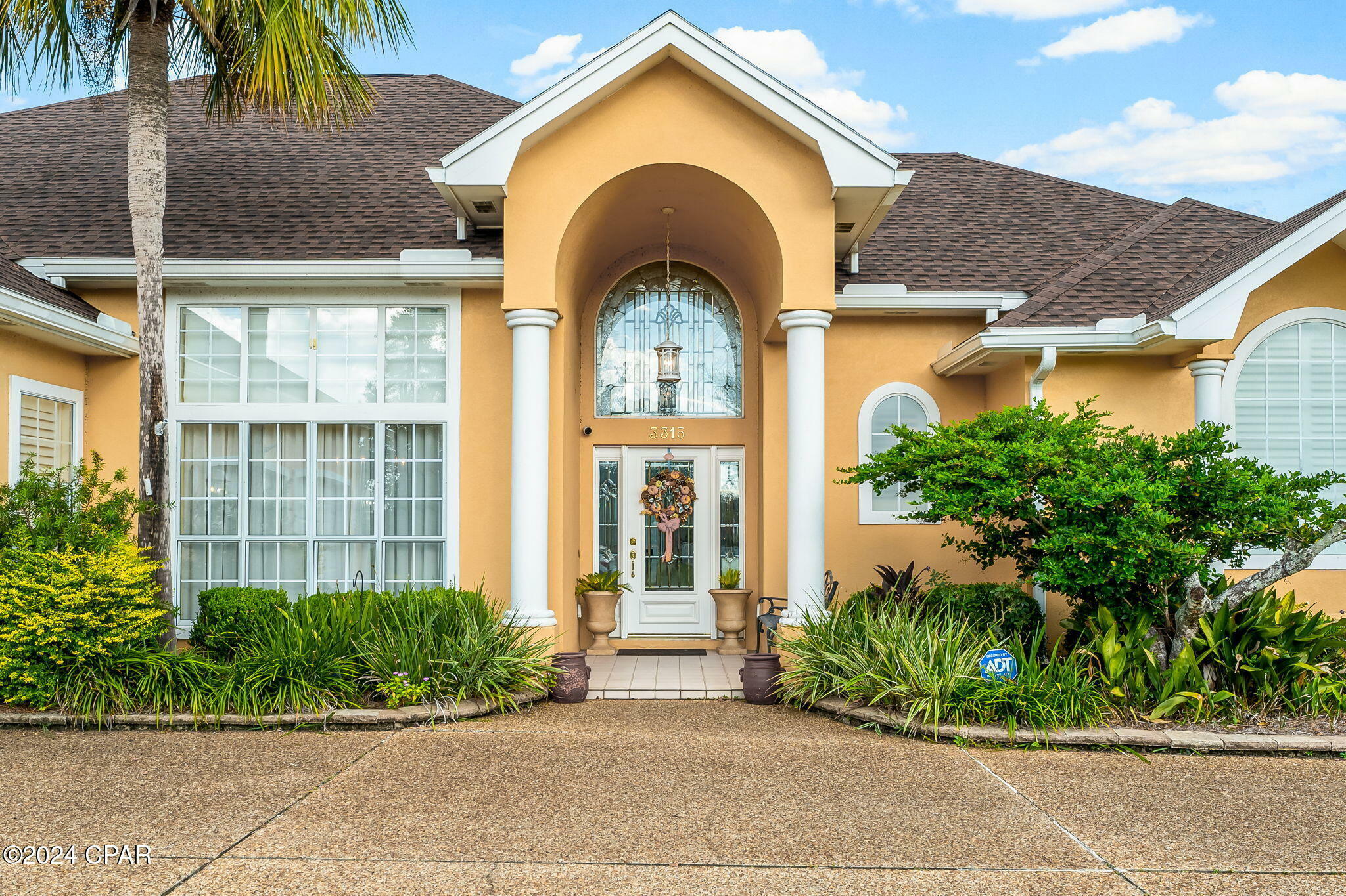 Property Photo:  3315 Country Club Drive  FL 32444 