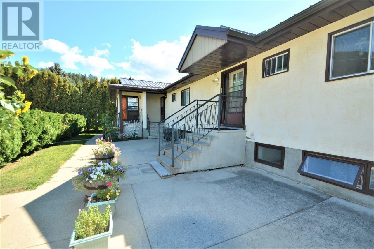 Property Photo:  1765 Hurl Street  BC V0B 1G5 