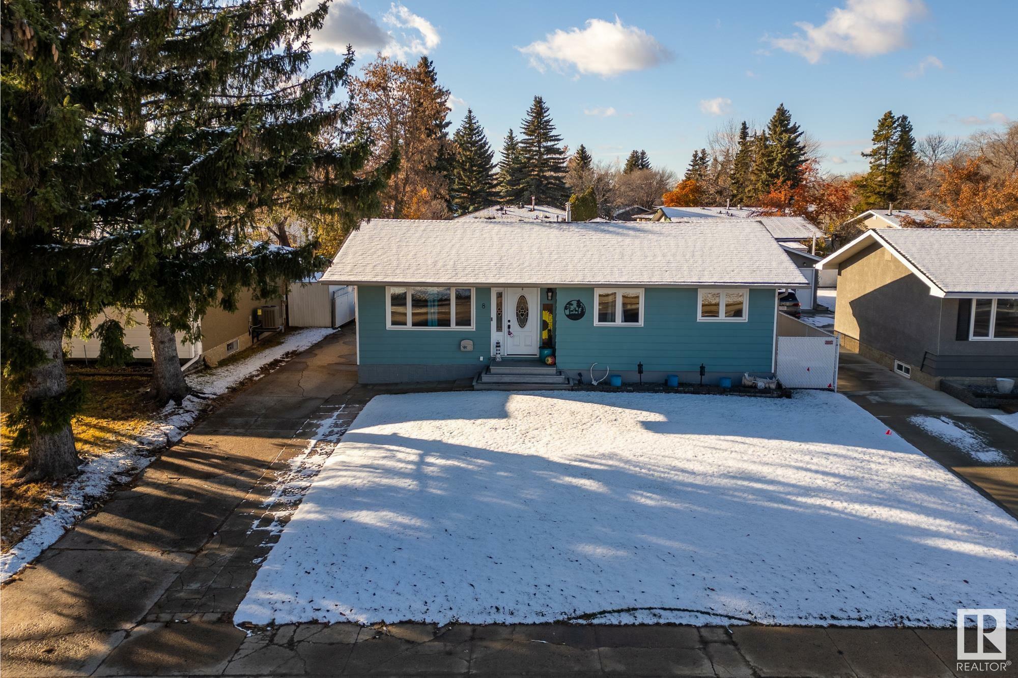 8 Bluebird Crescent  Sherwood Park AB T8A 0E7 photo