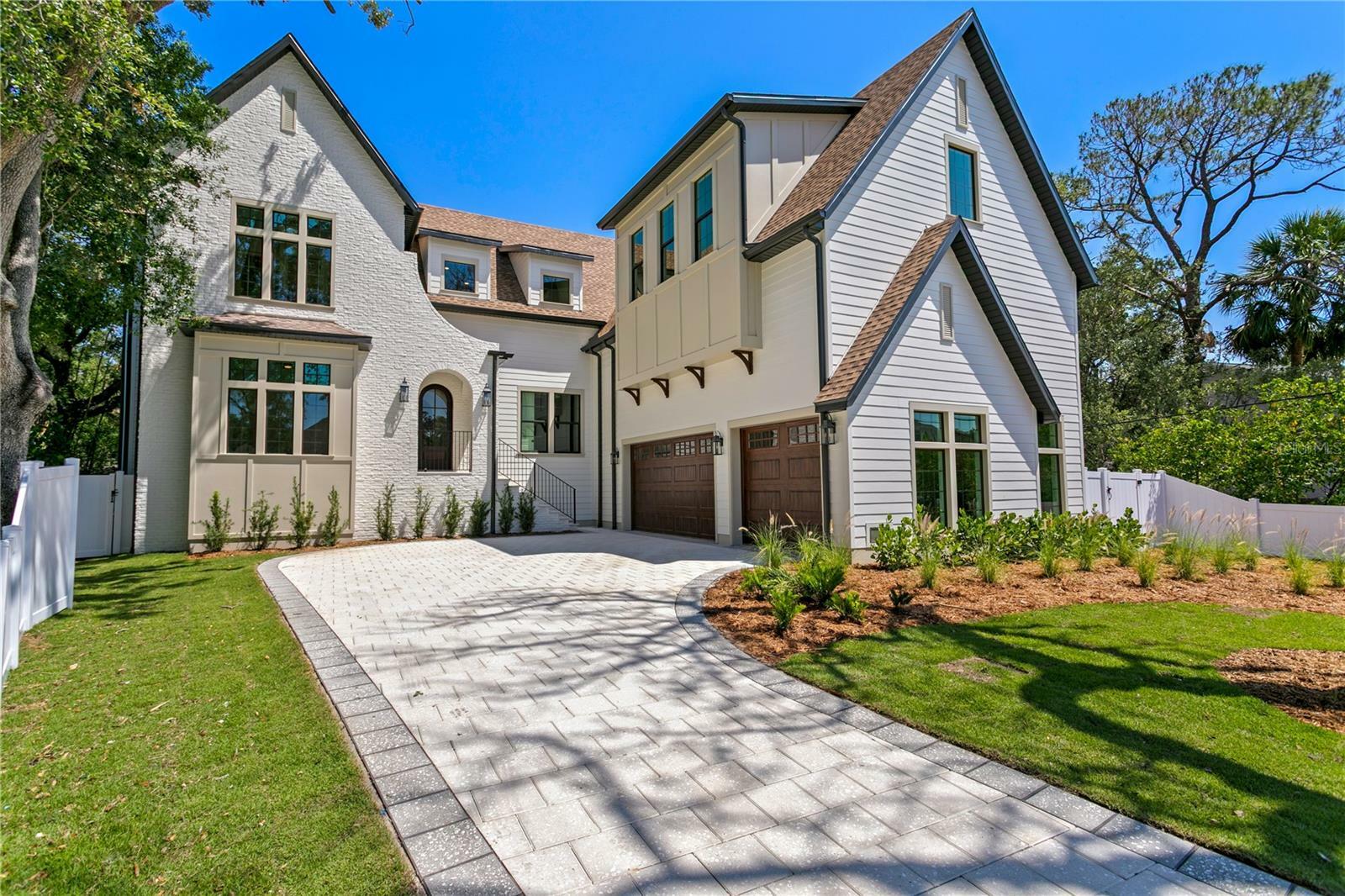 Property Photo: 4633 W Lowell Avenue FL 33629